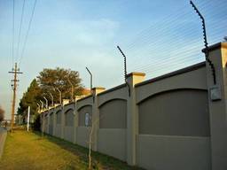 Electric fencing as a home security solution