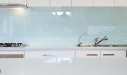 Transform Your Kitchen with Custom Glass Splashbacks: Ideas and Inspiration