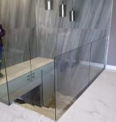 Showan and Dillan Glass Works Durban CBD Baths & Showers 2_small