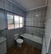 Complete Bathroom Renovation (Complete Photo)