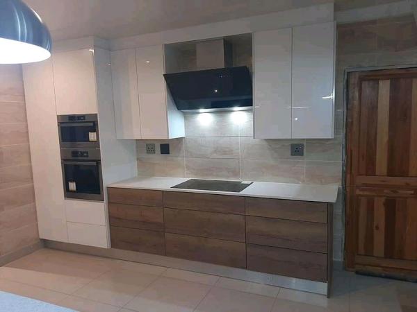 Face to Face Consultation Sunninghill Kitchen Contractors &amp; Builders _small