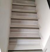 Laminate flooring installation