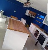 Fully fitted kitchen