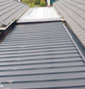 Before Picture of Roof in Stellenbosch Oord