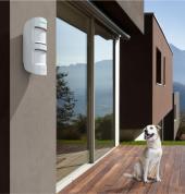 Outdoor Wireless Security with pet friendly lenses