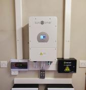 5KW Sunsynk inverter with 10kw Svolt lithium batteries
