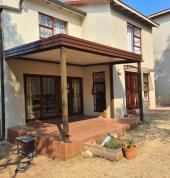 Aluminium ceiling awning