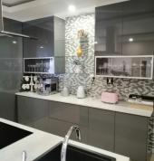 Full kitchen renovation (supply & install)