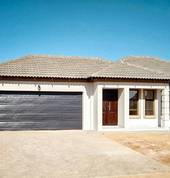 Building Cost R870 000