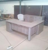 executive workstation