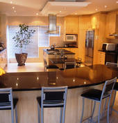 HDI: Kitchens & Bathroom Renovations Cape Town Cape Town Central Kitchen Cupboards & Countertops 4_small