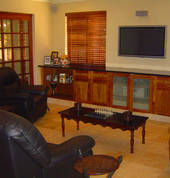 HDI: Kitchens & Bathroom Renovations Cape Town Cape Town Central Kitchen Cupboards & Countertops 5_small