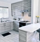 Kuhle kitchens & Furniture Empangeni CBD Cabinet Makers 3_small