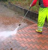 High pressure cleaning