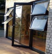 Zets aluminium and glass Fourways Aluminium Windows 1_small