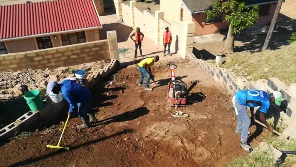 KZN Floods Relief (10% OFF ON RETAINING WALLS REBUILDING Umlazi Builders &amp; Building Contractors _small
