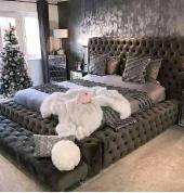 Chesterfield sleigh beds sets,material original velvet,color is your choice all sizes without matress, Price from R7999