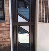 Malusi Chiefy Construction And Solutions Midrand CBD Aluminium Doors 11_small