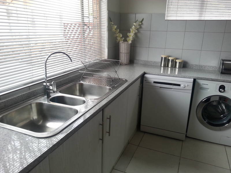 Royal Granite Tops Kitchen Cupboards & Countertops Homeimprovement4U