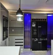 Kitchen Glossy Cabinets Installation