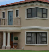 HOT POT PAINTS AND ALLUMINIUM Windsor Glen Painters 1_small