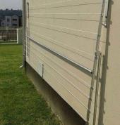 2.5 meters galvanized steel fold down with 8 lines cost R1800 supply and install plus 5years guarantee