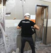 Renovation work being done at Foodlovers Tokai