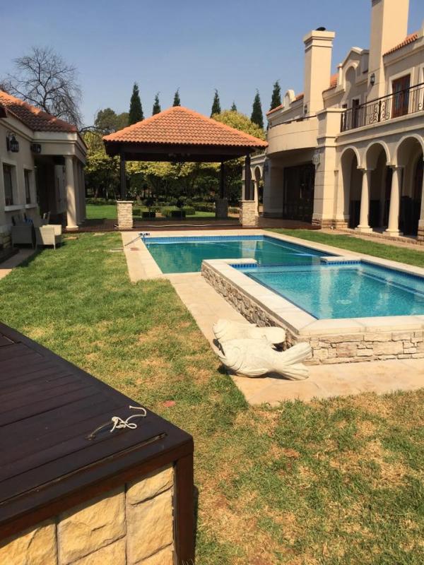 The Pretoria Swimming Pool Guru Swimming Pool Builders