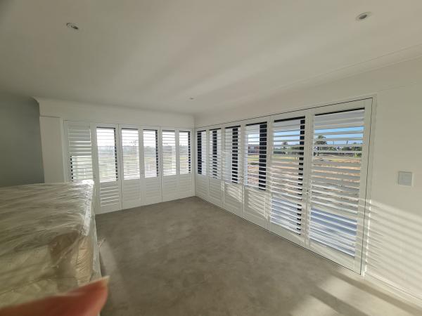 ALUGLAS SHUTTERS AND TRELLIS St Helena Bay Shutter Installation _small