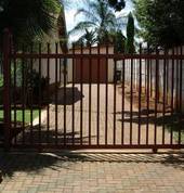 Sliding Gate