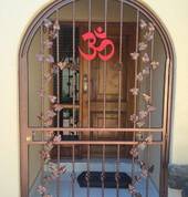 Custom design swing gate