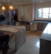 Porcelain kitchen wall cladding