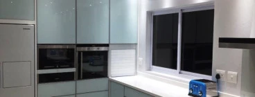 Glass Touch to Open Doors & Drawers