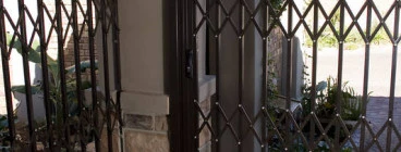 Trellis Door and Trellis Fixture