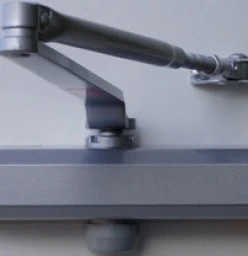 K750 BC door closers for doors up to 120 kg