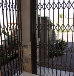 Trellis Door and Trellis Fixture