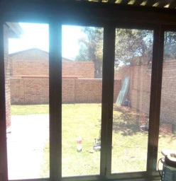 Sbongiseni glass and alluminium expects Midrand CBD 1