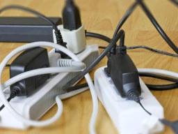 How to keep your cables neat and untangled