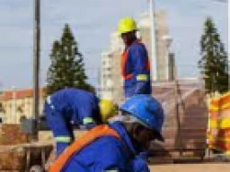 The Choice between a Qualified Professional owned company VS UnQualified Owned Contractor