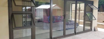 Aluminium stacker door