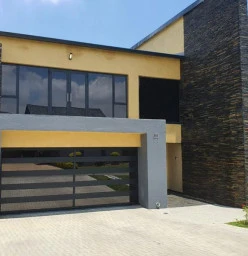 House Designed and managed in an Upmarket Estate near Benoni.