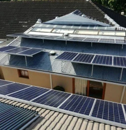 Le Bonheur guesthouse - Constantia : 12kwp 325w Canadian Solar panels + 2x 3phase 10kw Infinisolar hybrid inverters + 16x 12v 200ah Gel deep cycle batteries
