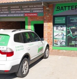Shopfront - 17 Bolton Road Voorbaai