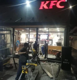 KFC - Shopfront Glass & Aluminium done