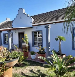This house was old and damaged, but we did an amazing preparation and brought it back to life