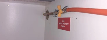 In cupboard gas isolation safety valve