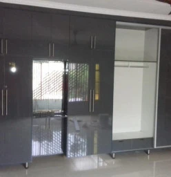 Built-in wardrobe